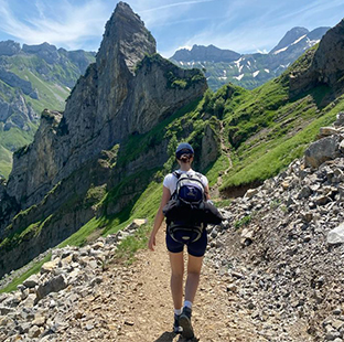 Partners travel and toursa walking
